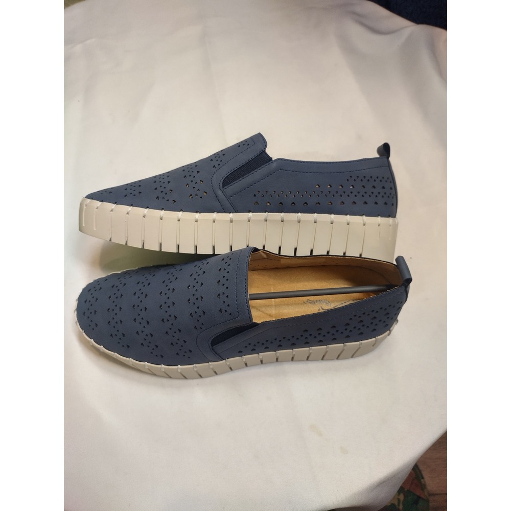 Easy Street Peppy Navy Blue Laser Cut Slip On Platform Sneakers Womens 9.5 M